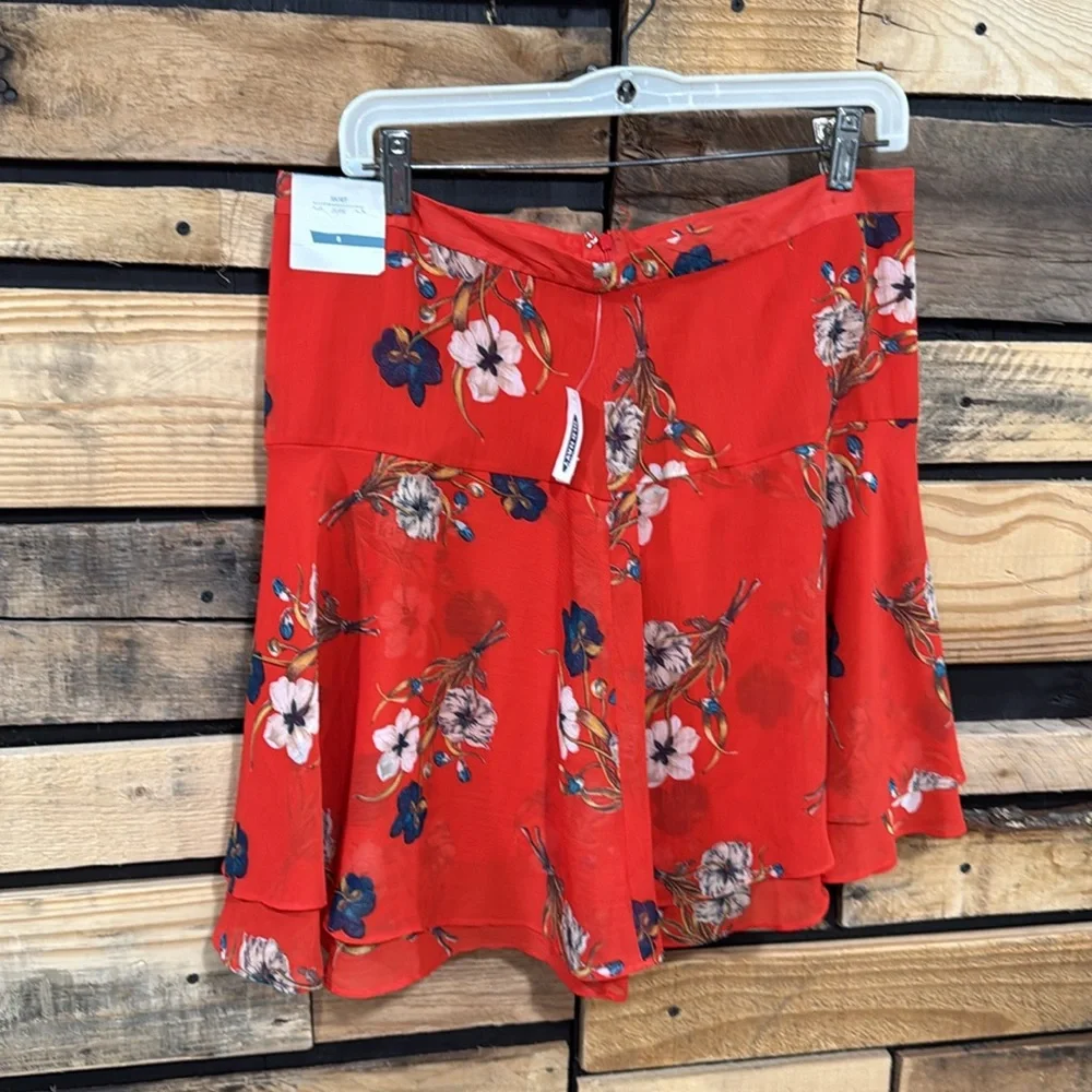 Old Navy‎ Layered Flirty Red Floral Lined Mini Skirt Size 8 NWT